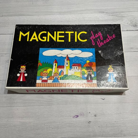 Vintage Magnetic Play Theatre Set With Wooden Figures & Pieces - Picture 1 of 10